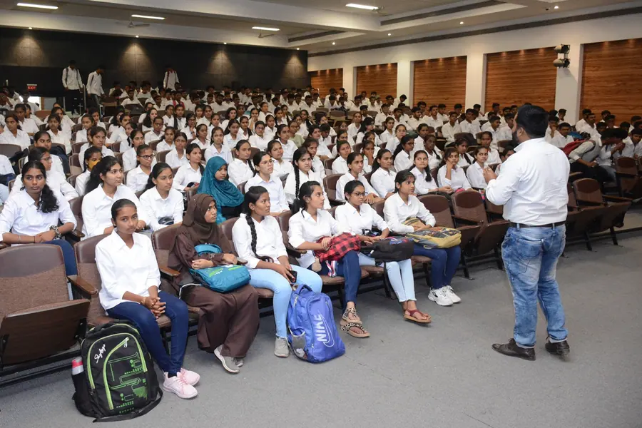 UHV Session in SIP